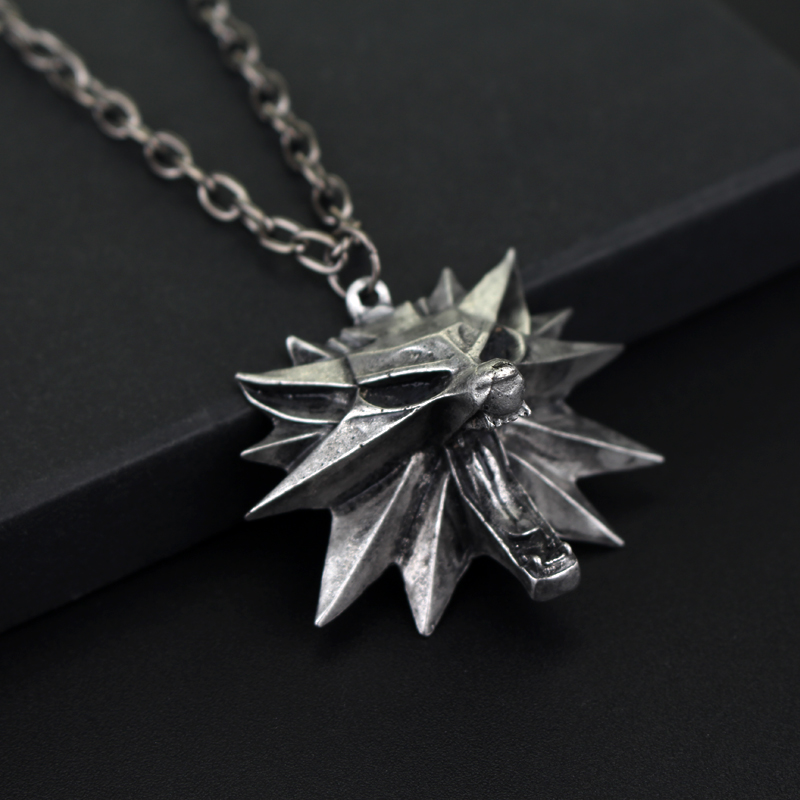 Kalung liontin kepala serigala - Wildman Hunting & Outdoor Polokwane ulasan dan harga